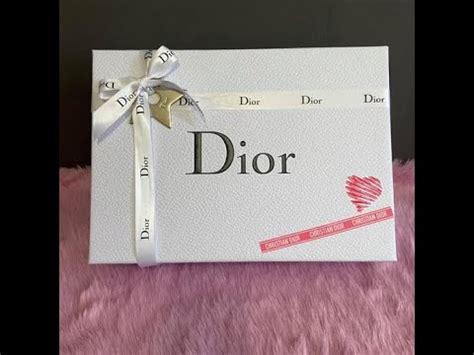 dior complimentary gift wrapping.